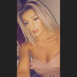 Meet your Posher, Kayla